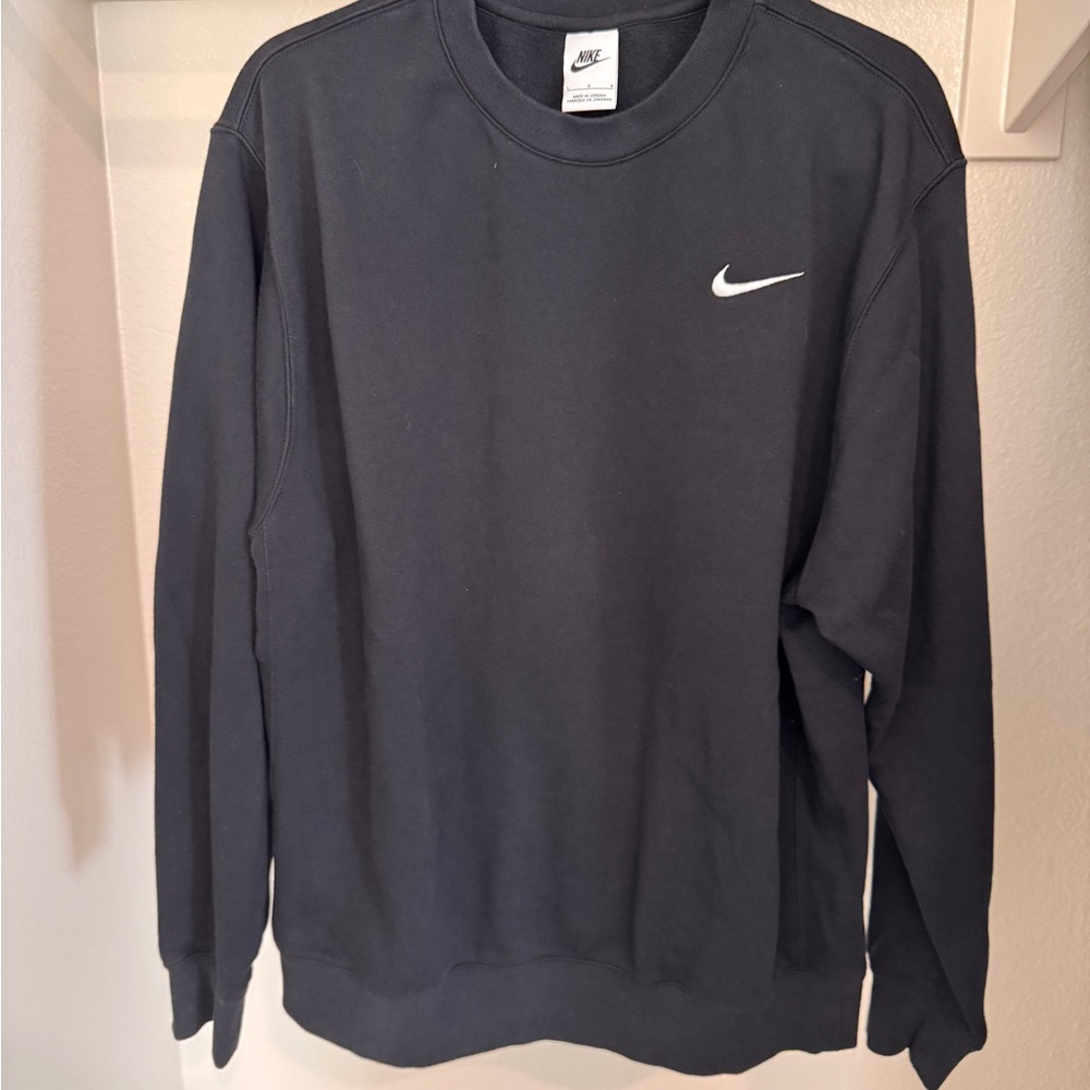 Nike Men's Dark Gray Crewneck Sweater